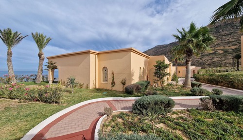 Villa, Multiple Beds