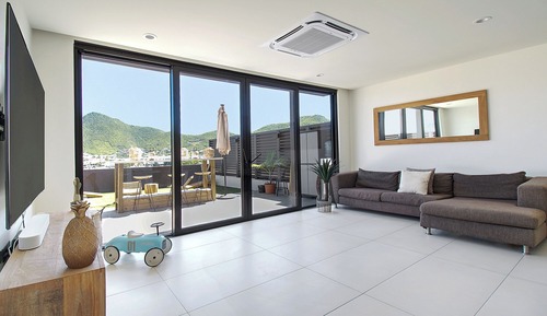 Beautiful 2 Bedroom with Garden