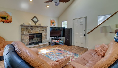 House (3 Bedrooms)