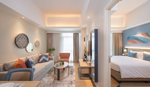 Deluxe Room (One Bedroom Deluxe)