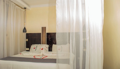 Deluxe Single Room
