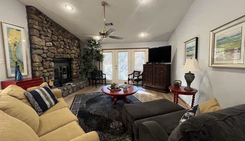 Condo, 2 Bedrooms