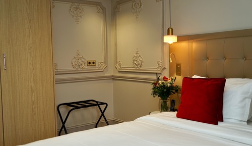 Luxury Apartment