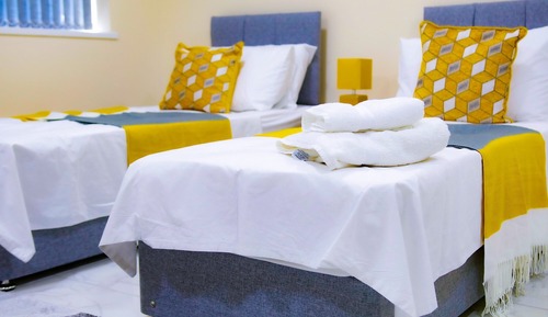 Deluxe Apartment