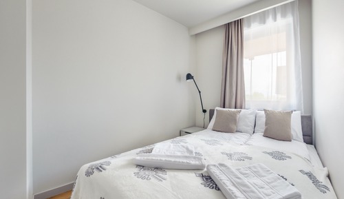 Apartment (B5)