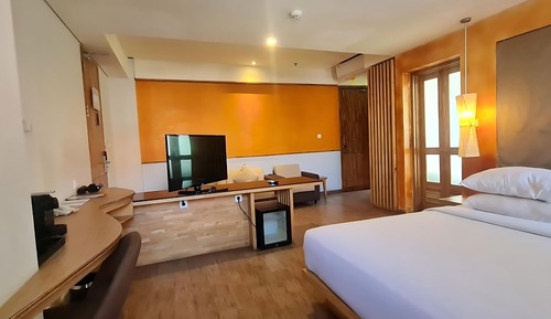 Junior Double Room