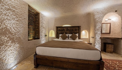 Deluxe Studio Suite, 1 Queen Bed