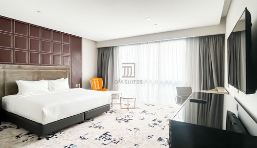 Luxury Premier King Suite