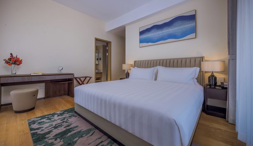 One Bedroom Suite King