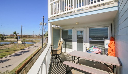 Condo (1 Bedroom)