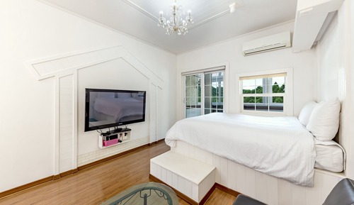 Basic Room, 1 Bedroom (103(Spa,Netflix))