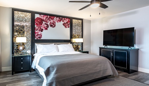 Suite, Multiple Beds