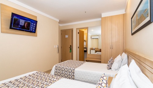 Standard Twin Room, 2 Twin Beds, Private Bathroom