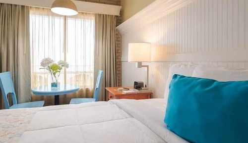 Deluxe Room, 1 King Bed, Ocean View (2nd Floor)