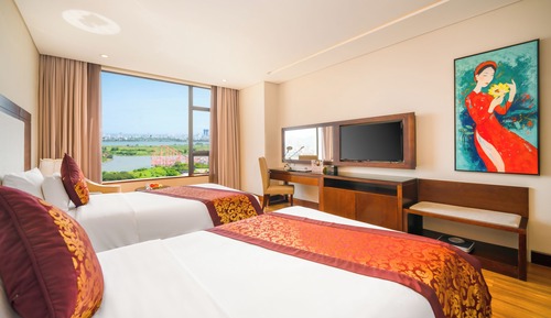 Premier Deluxe Twin Room