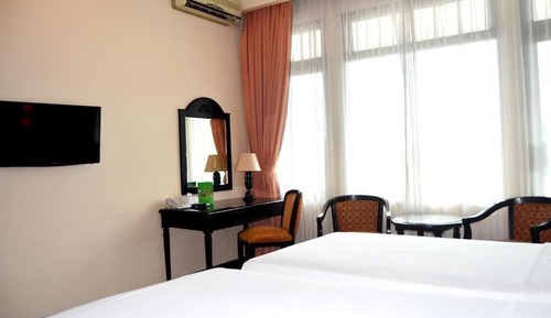 Grand Deluxe Twin Room