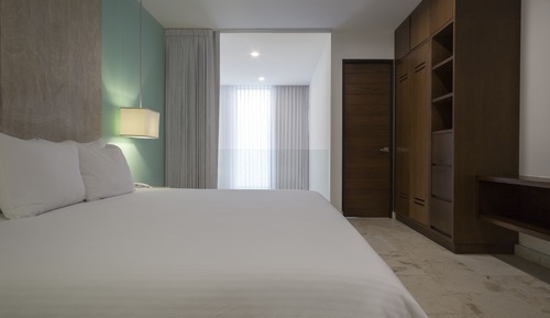 Signature Apartment, 2 Bedrooms, 2 Bathrooms