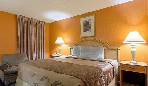 Standard Room,1 King Bed, Smoking