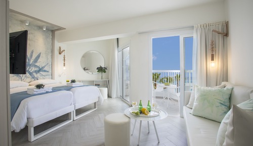 Deluxe Suite with Inland View