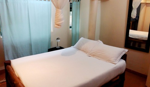 Economy Room (standard twin)