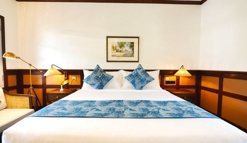 Courtyard Suite King Room