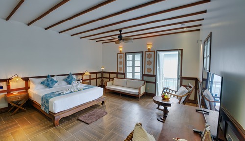 Pool View King Room