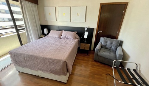 Apartment (1307)