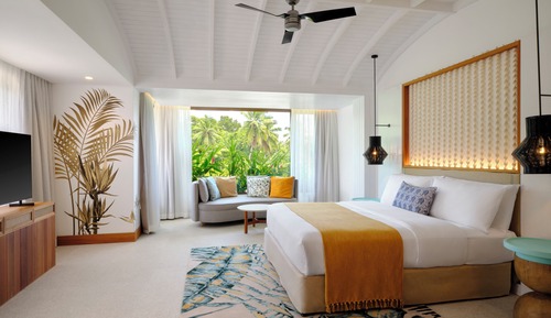 Senior Suite, 1 King Bed, Terrace, Mountain View