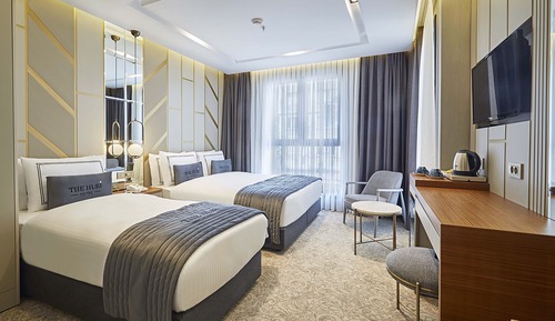 Deluxe Triple Room