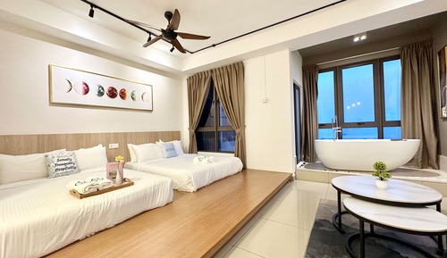 Superior Studio Suite, 2 Queen Beds, Sea View