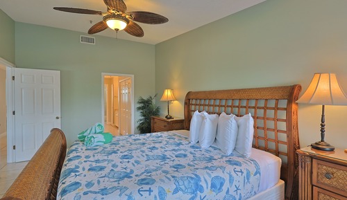 Deluxe Condo