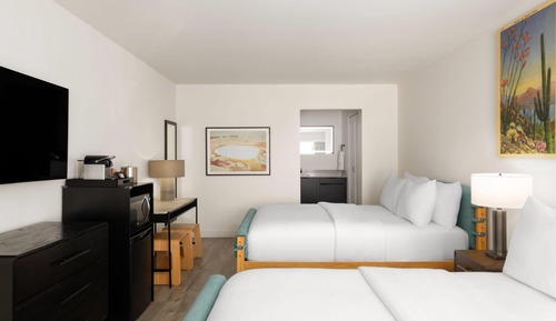 Room, 2 Queen Beds, Non Smoking, Pool View
