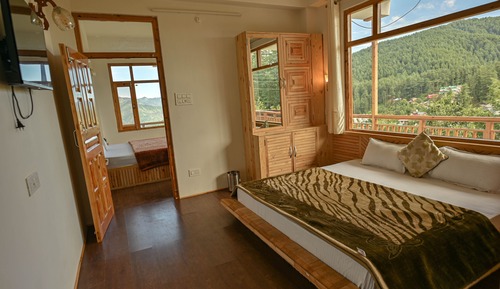 Premium Quadruple Room