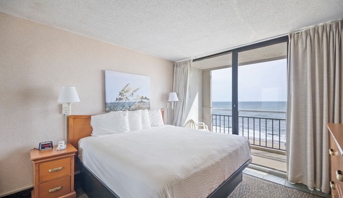 Panoramic Penthouse, 2 Bedrooms, Balcony, Ocean View