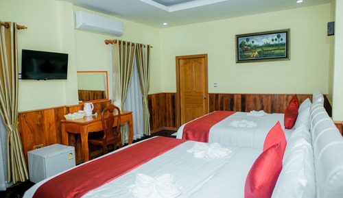 Family Twin Room