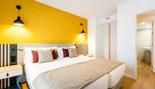 Business Apartment, 2 Bedrooms, Pool View