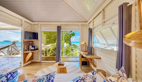 Lagoon Beach Bungalow