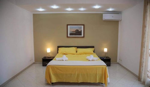 Apartment, 4 Bedrooms, Patio, City View