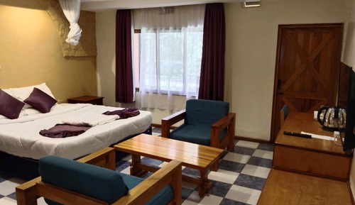 Executive Cottage