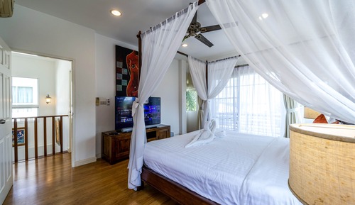 Deluxe Villa