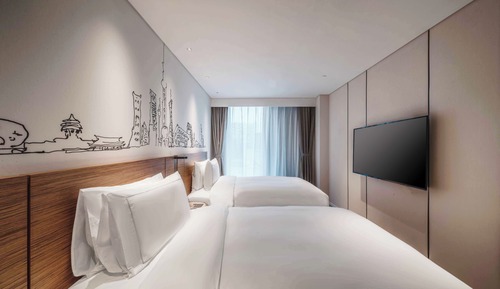 Standard Twin Room