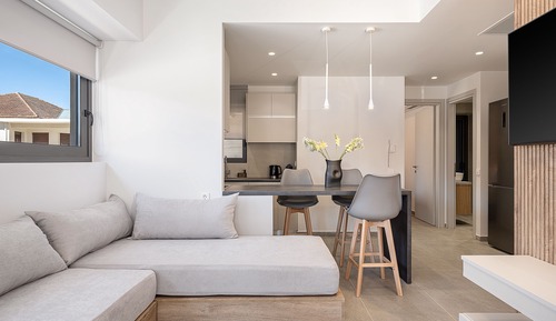 Deluxe Apartment