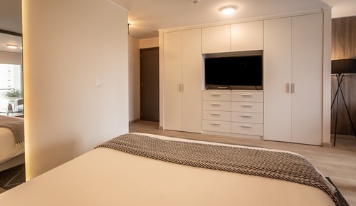 Loft (1302B)