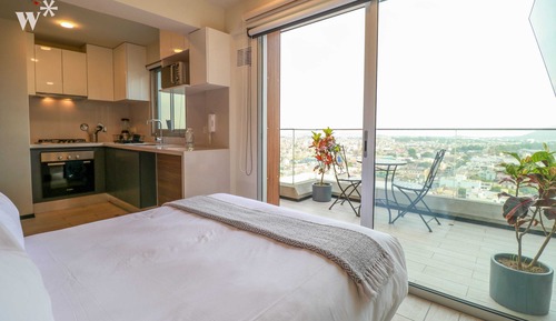 Loft (2110)