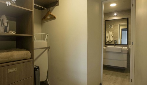 Apartment (1001)