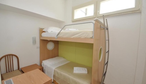 Classic Quadruple Room