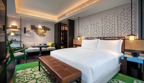 Suite, 1 King Bed