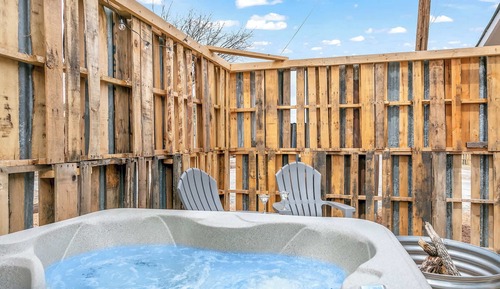 Cottage, 1 King Bed, Hot Tub