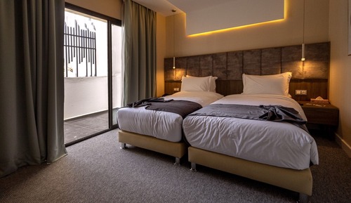 Club Twin Room