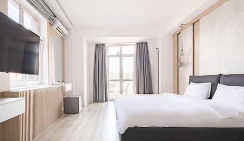 Deluxe Suite